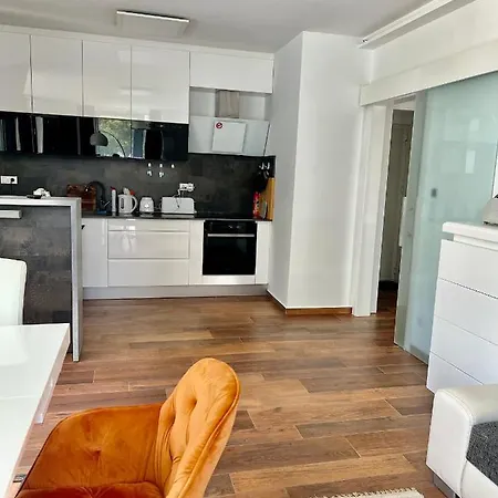 Azur Port With Free Wellness Apartament Siófok